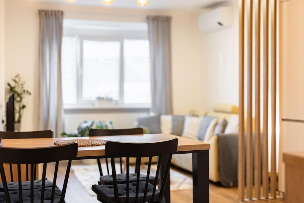 Bnb Slovakia Nivy Bliss Retreat Pressburg Exterior foto